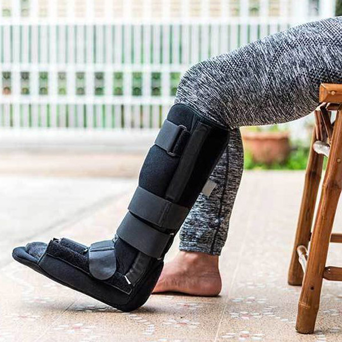 Flat foot brace